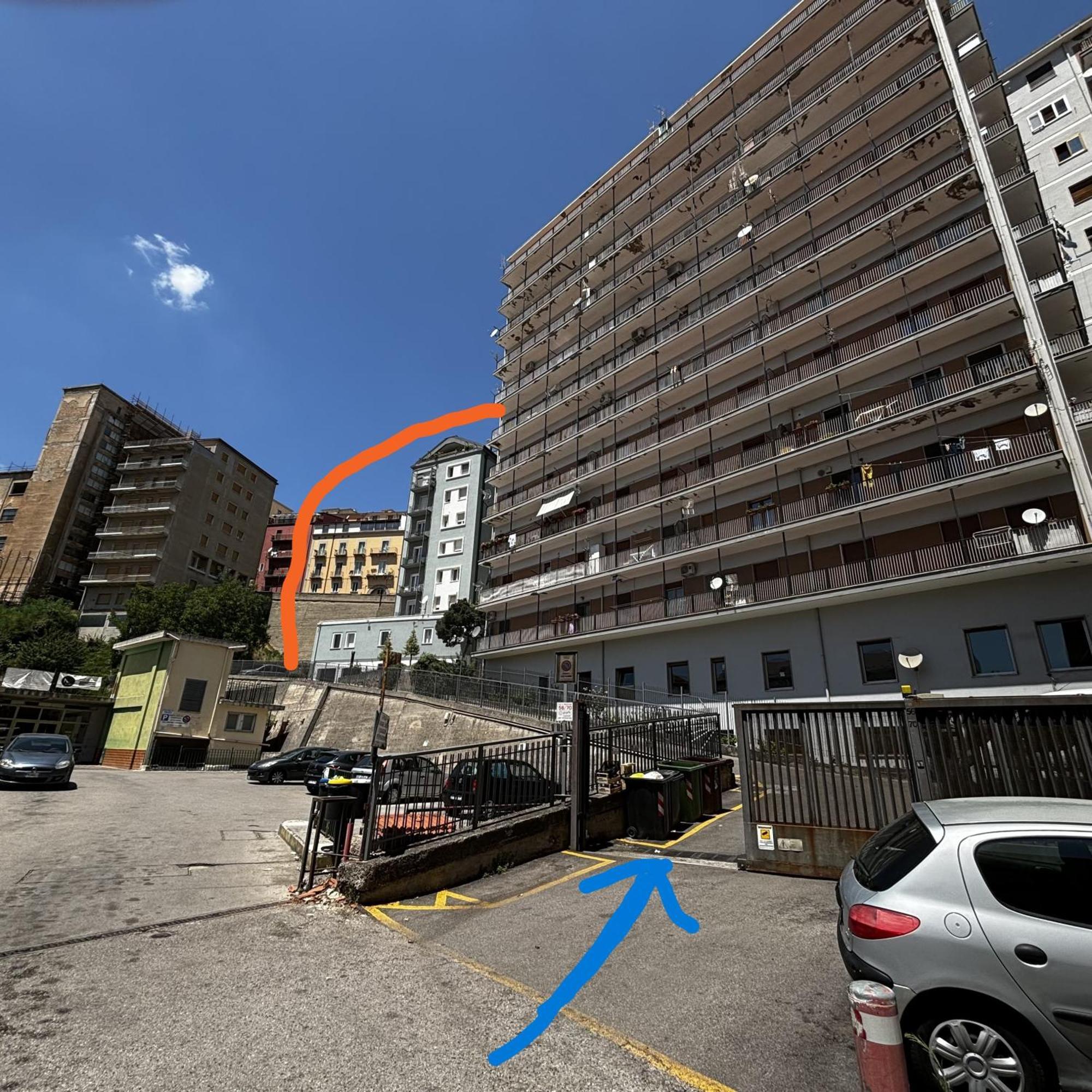 Room & Parking In Centro Citta Con Parcheggio Privato E Wifi Potenza Exterior photo